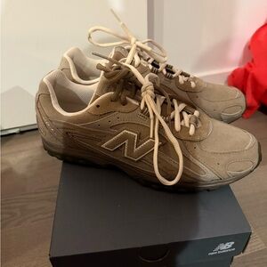 New Balance 204L